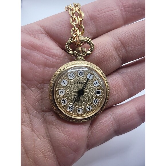 Vintage Arnex Watch Necklace Gold Tone Chain Incabloc Roman Numerals Hand Wound - Picture 8 of 11